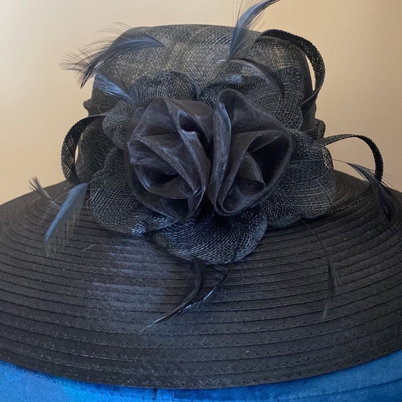 Hat - Picture 3 of 5